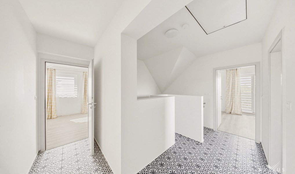 Pronájem domu 138 m² s pozemkem 1 024 m², Postřižín – náhled fotky 13