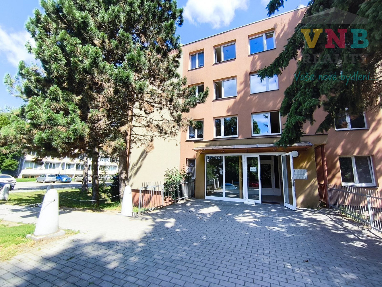 Prodej bytu 1+kk 32 m² — photo 3