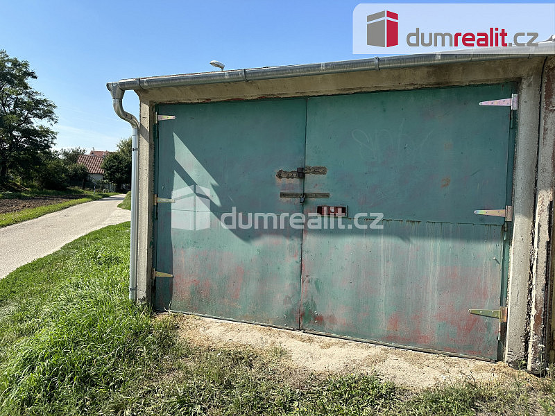 Garáž 18m2, Valtice – fotografie 2
