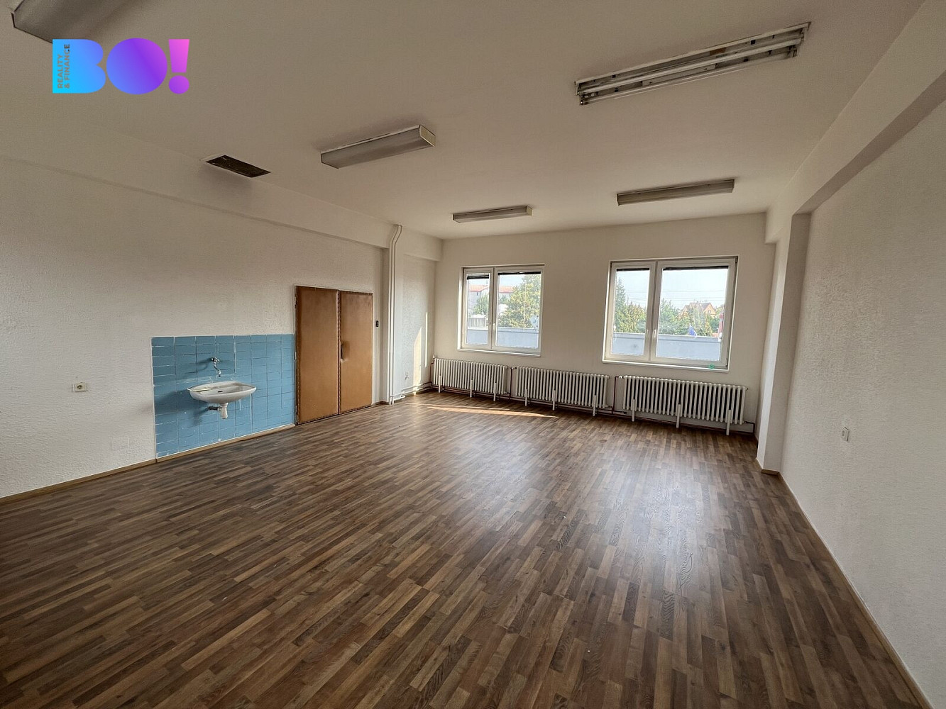 Pronájem kanceláře 157 m² – fotografie 3