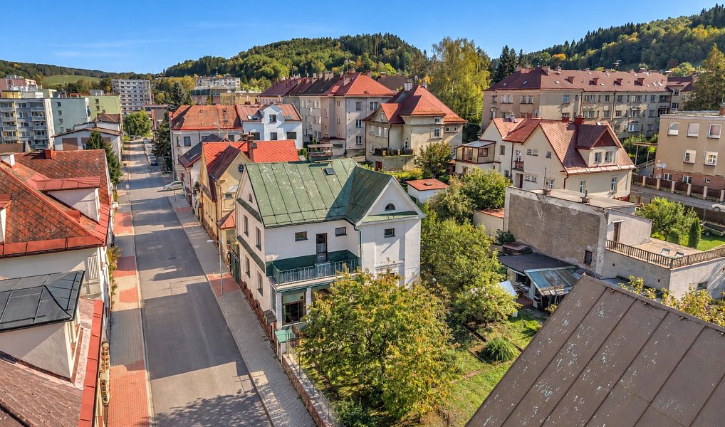 Prodej domu 170 m² s pozemkem 624 m², Trutnov – náhled fotky 4