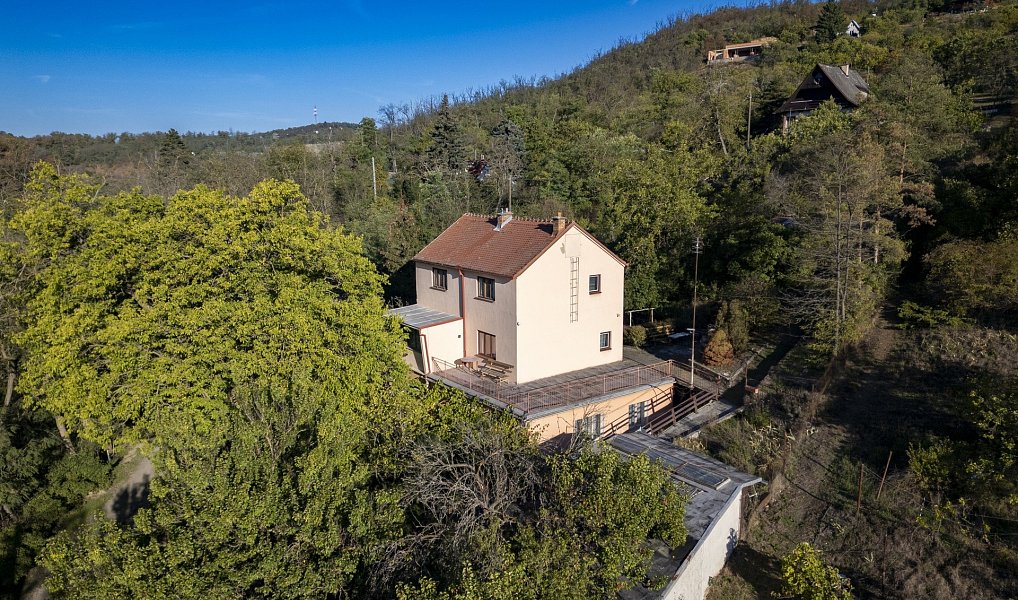 Prodej domu 262 m² s pozemkem 3 210 m², Želešice – náhled fotky 2