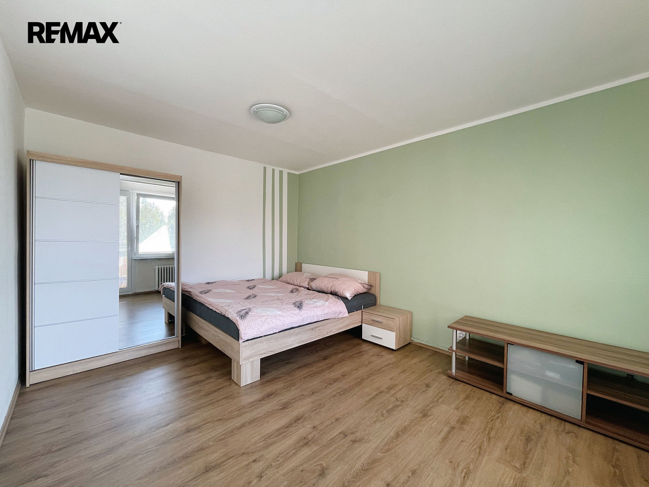 Pronájem bytu 1+1 40 m² – fotografie 4