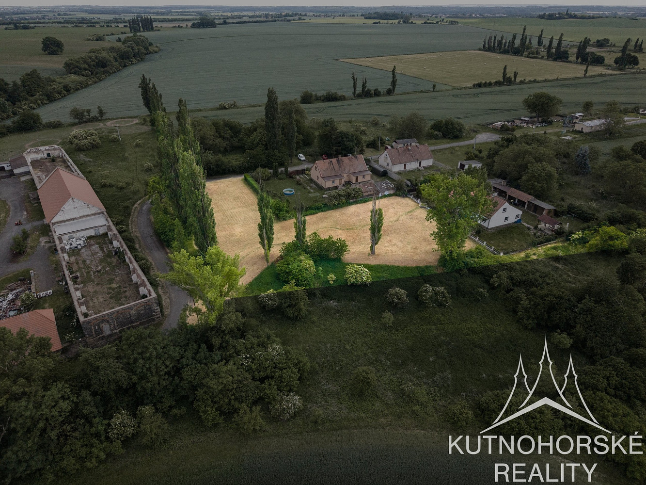 Prodej stavebního pozemku 3 643 m² – fotografie 2