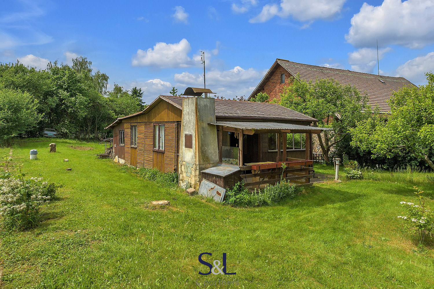 Prodej stavebního pozemku 1 220 m²