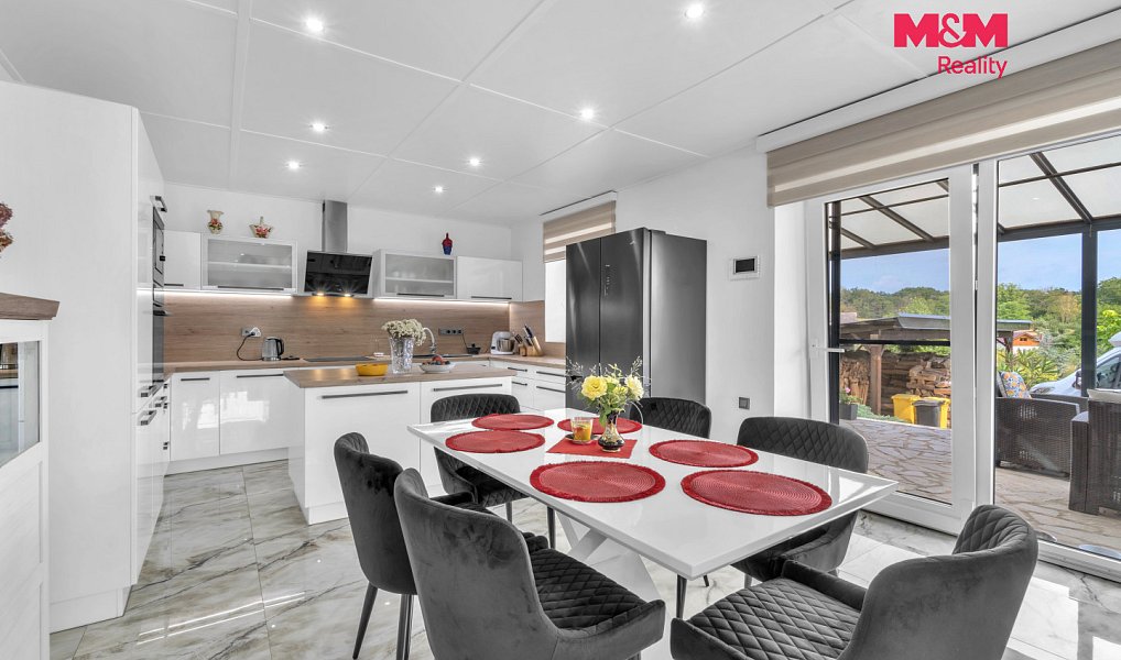 Prodej domu 175 m² s pozemkem 1 733 m², Kněžmost – náhled fotky 5