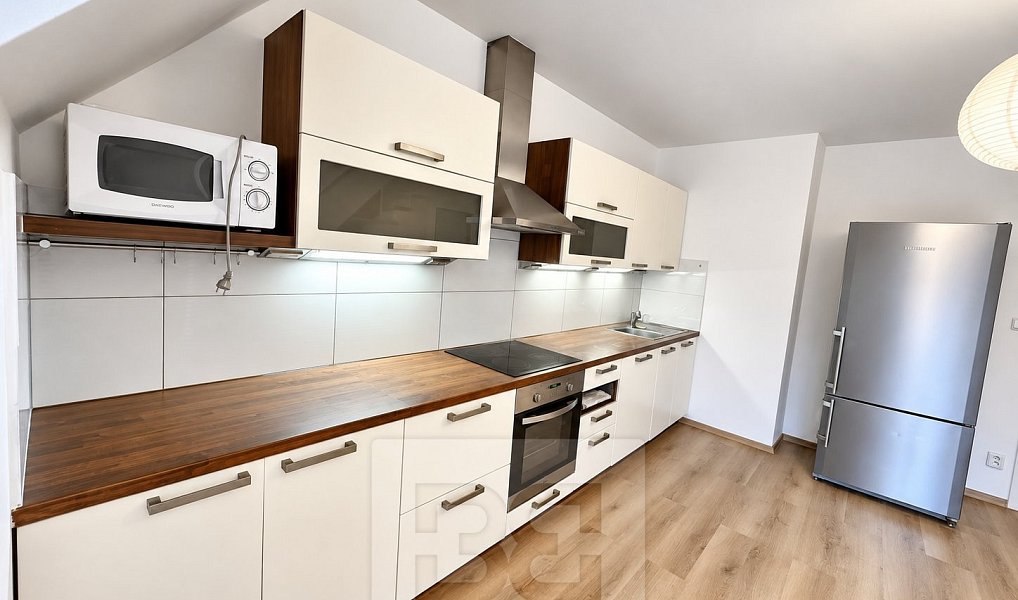 Pronájem bytu 4+kk 99 m², Praha – náhled fotky 5