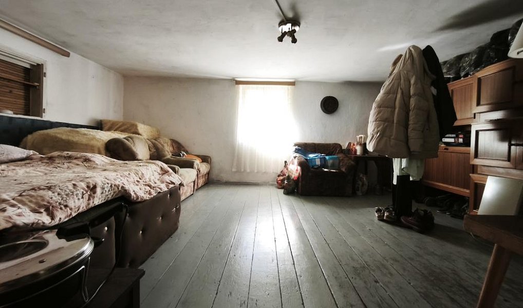 Prodej chalupy 160 m² s pozemkem 376 m², Český Jiřetín – náhled fotky 12