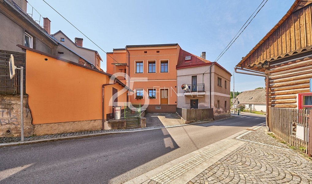 Prodej domu 199 m² s pozemkem 215 m², Úpice – náhled fotky 7