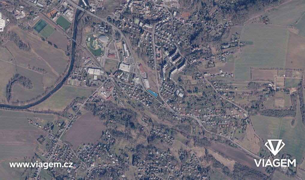 Prodej stavebního pozemku 1 075 m², Turnov – náhled fotky 3