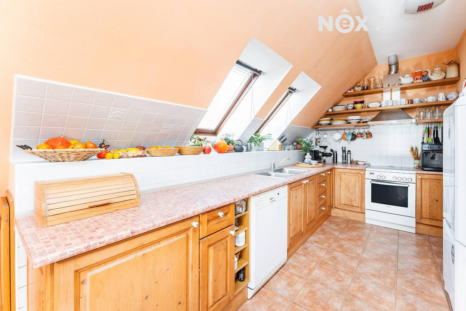 Prodej domu 425 m² s pozemkem 935 m² – fotografie 5