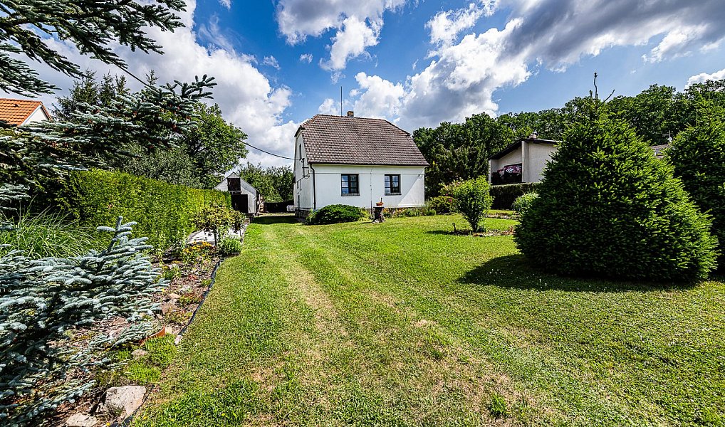 Prodej domu 130 m² s pozemkem 1 038 m², Svojkovice – náhled fotky 2