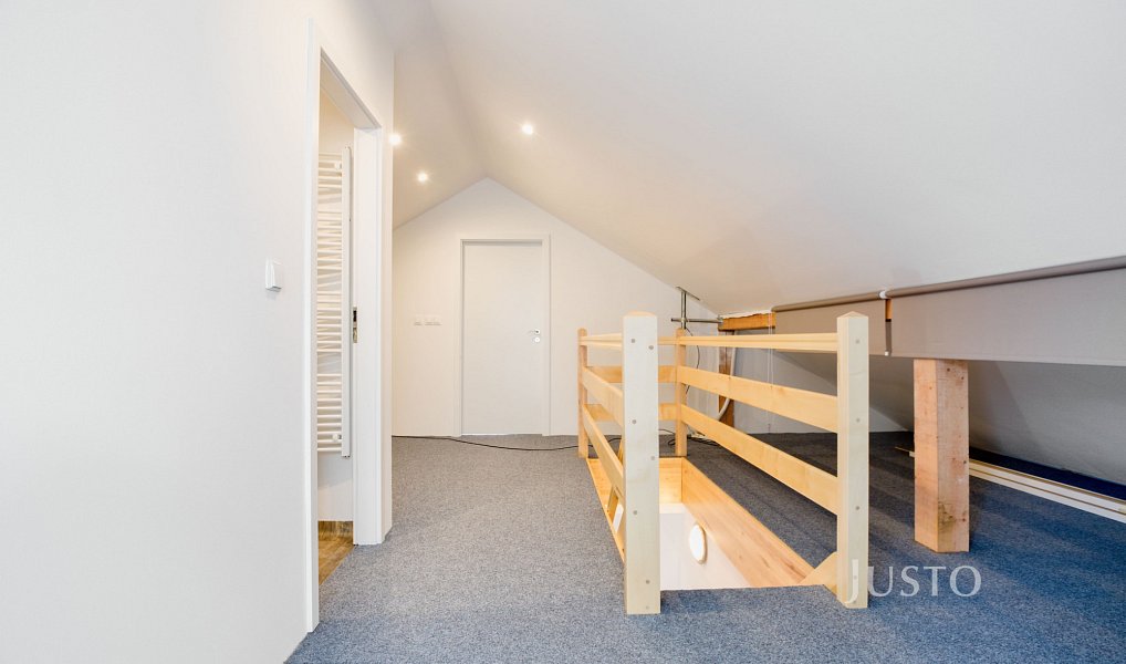 Prodej domu 227 m² s pozemkem 1 747 m², Teplice – náhled fotky 34