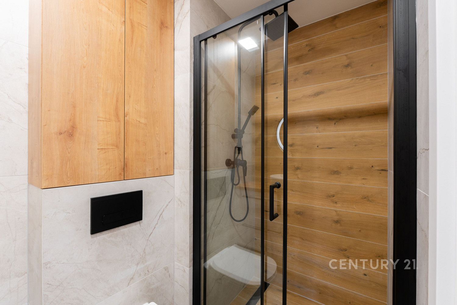 Pronájem bytu 3+1 56 m² – fotografie 2