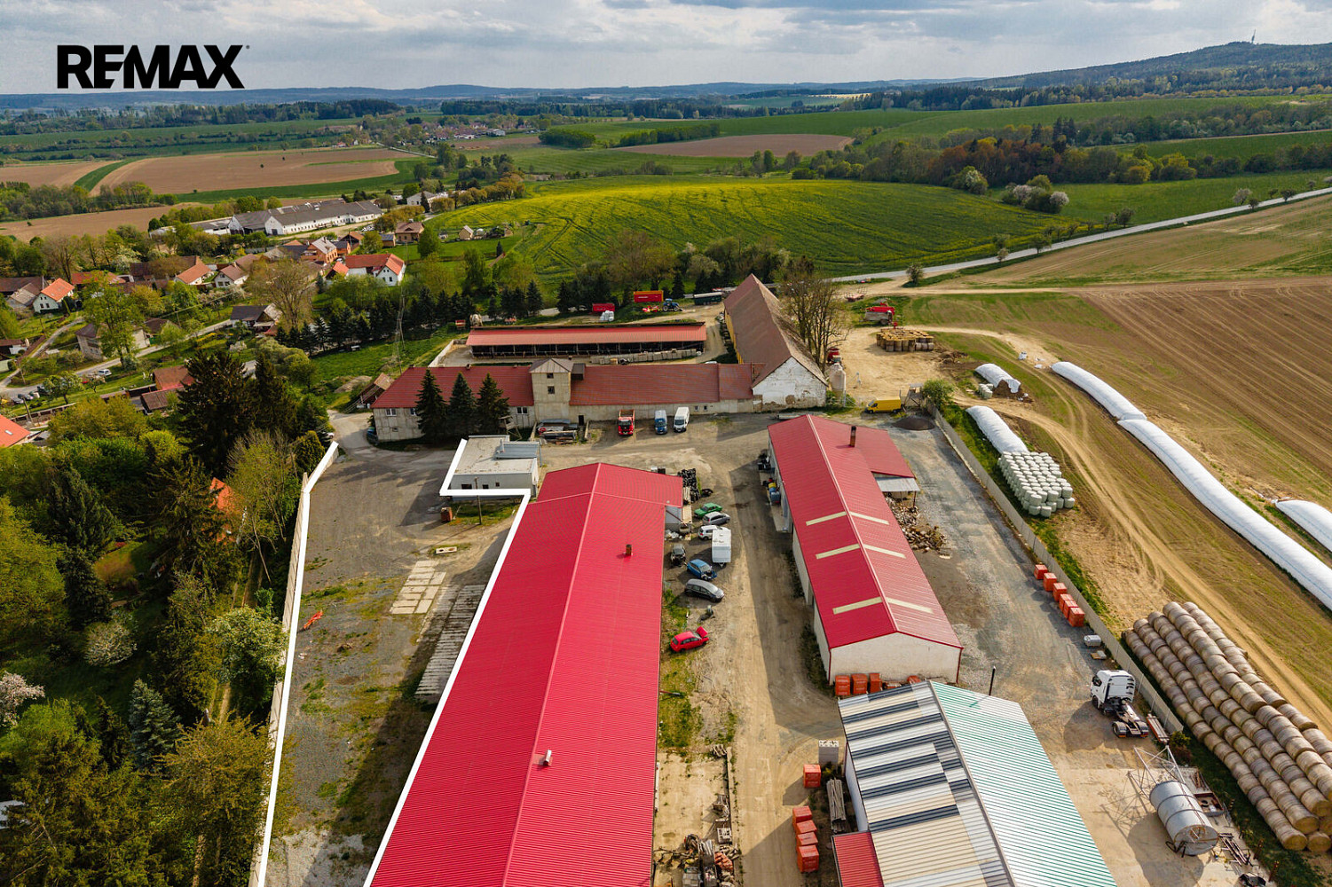 Pronájem skladovacích prostor 1 400 m² – fotografie 4