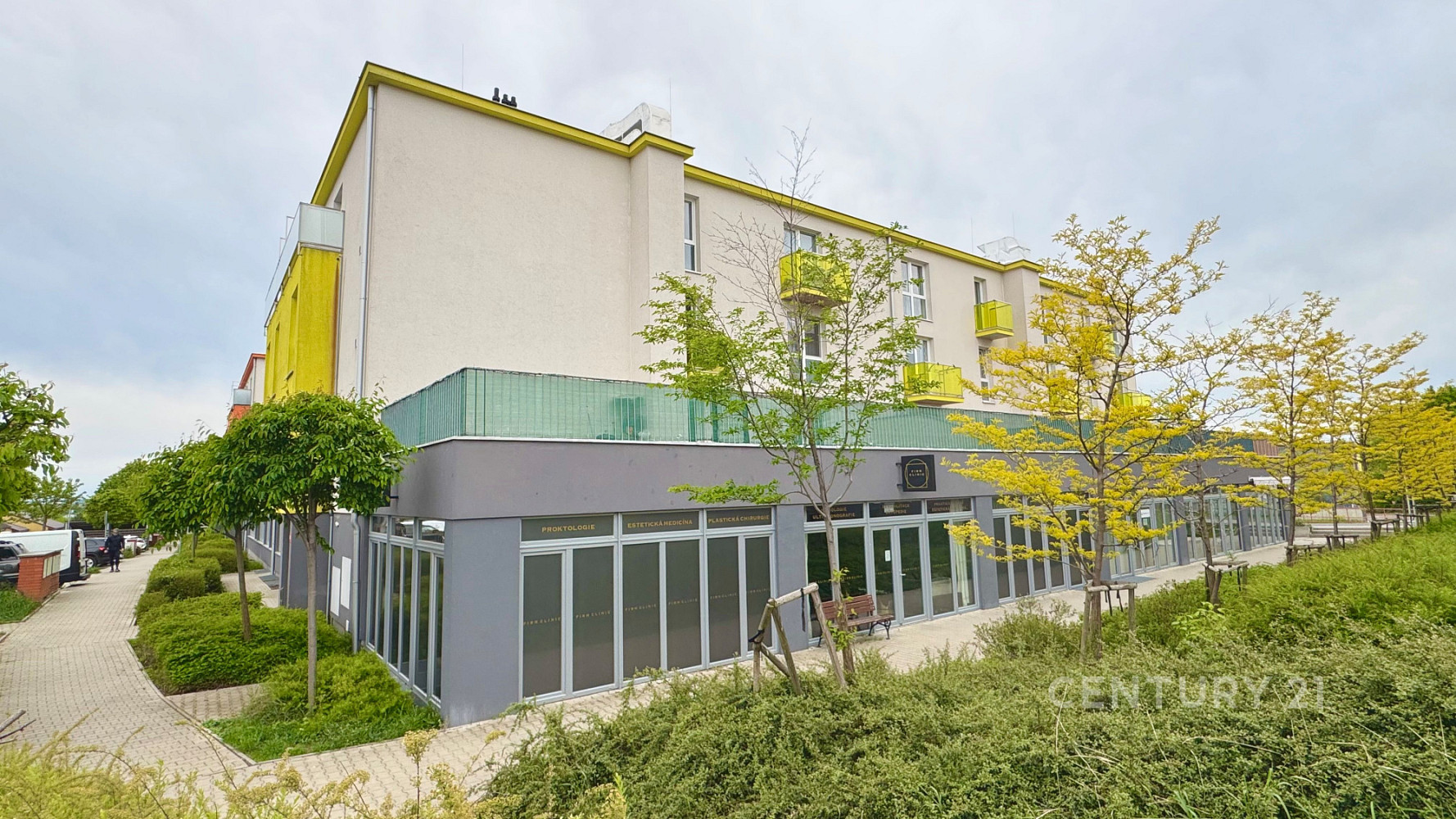 Pronájem bytu 2+kk 60 m² – pohled 3