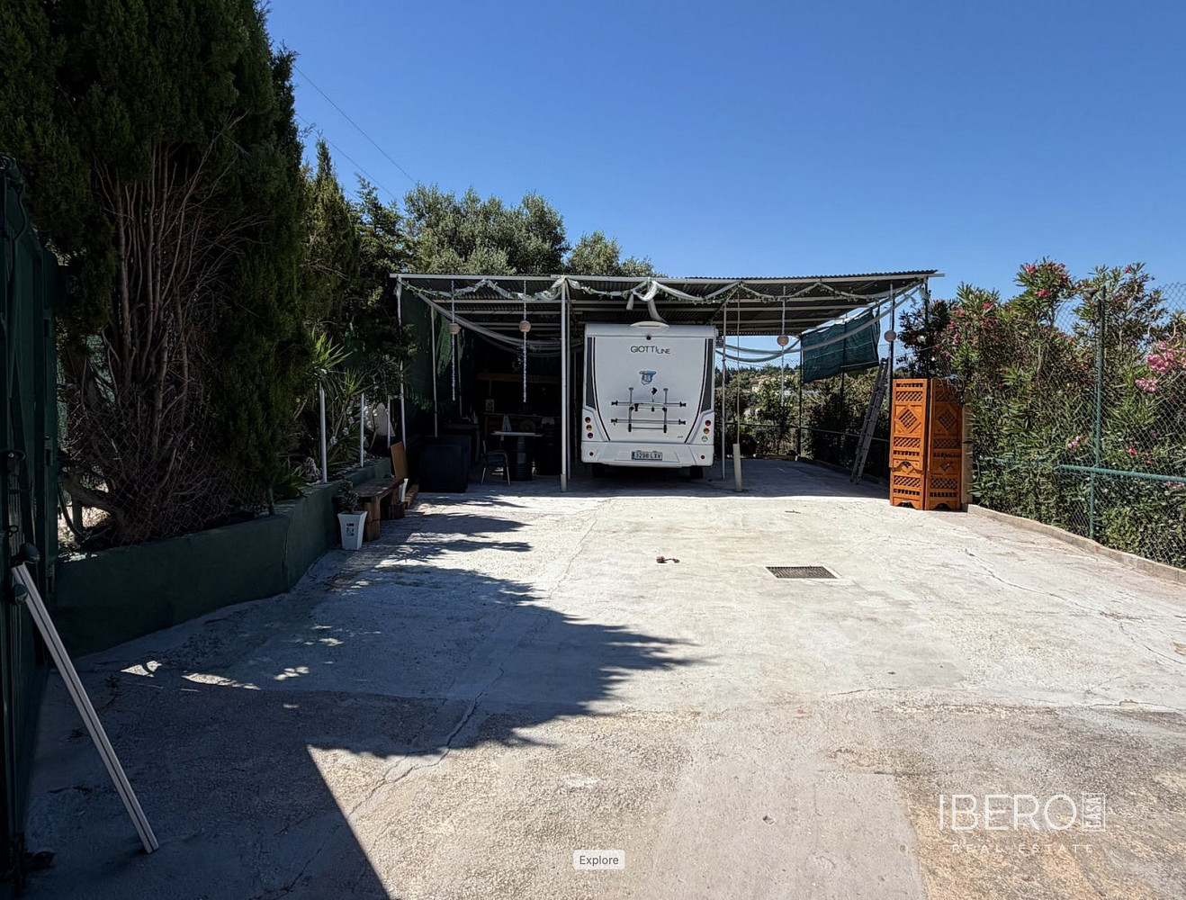 Prodej domu 325 m² s pozemkem 2 000 m² - Widok 3