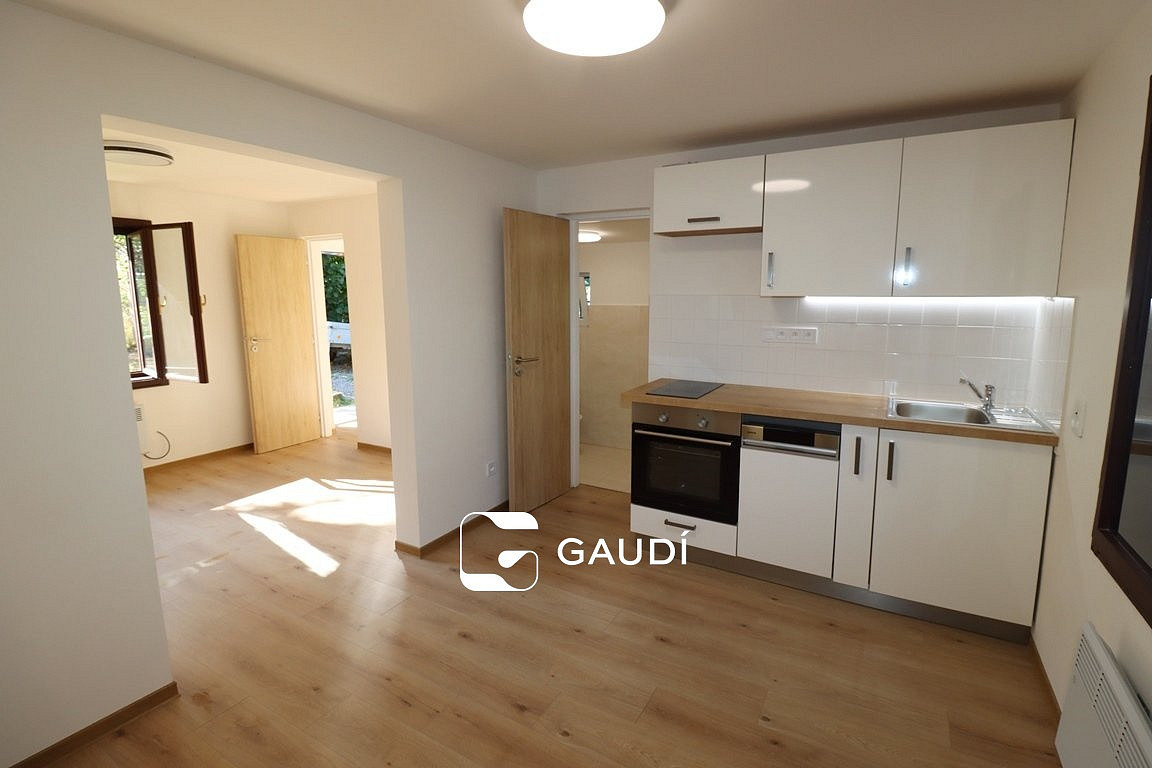 Pronájem domu 47 m² s pozemkem 220 m² – fotografie 3