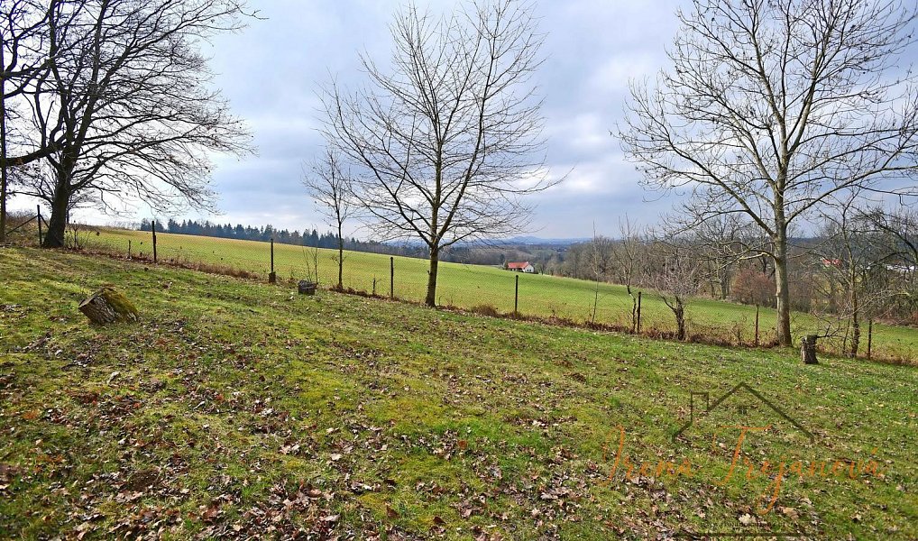 Prodej stavebního pozemku 1 040 m², Benešov – náhled fotky 4