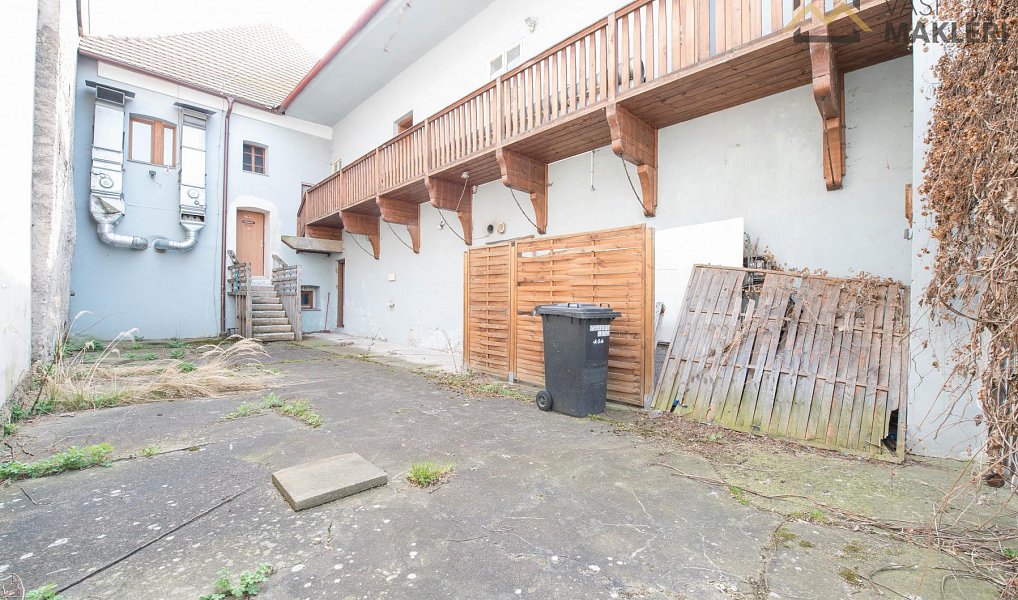 Prodej domu 525 m² s pozemkem 604 m², Ledeč nad Sázavou – náhled fotky 2