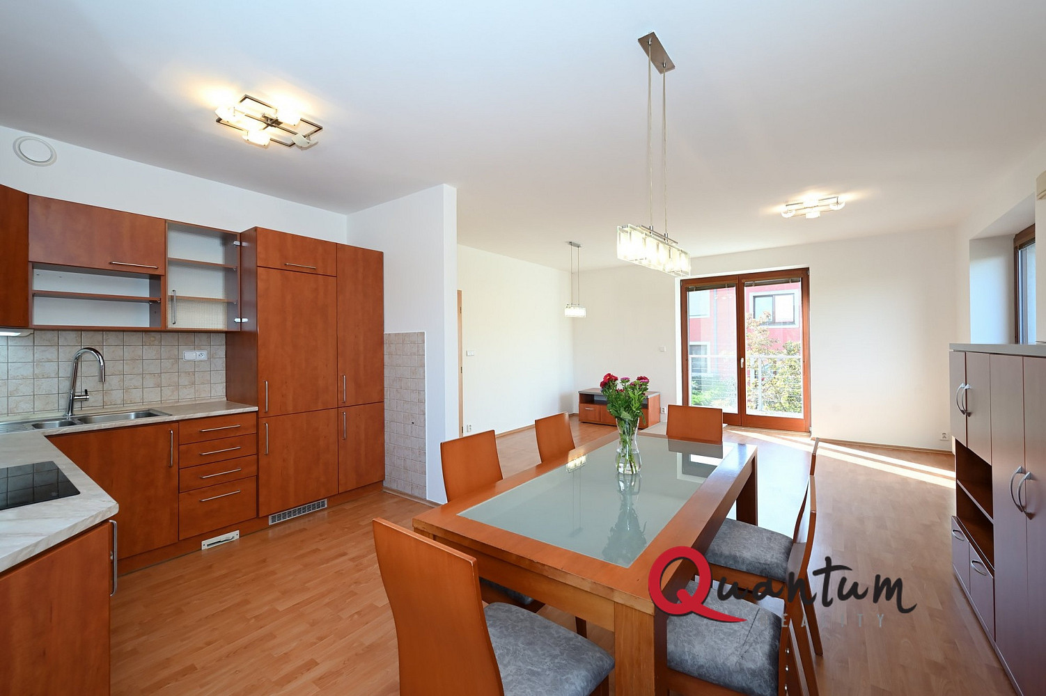 Pronájem domu 126 m² s pozemkem 193 m² – fotografie 2