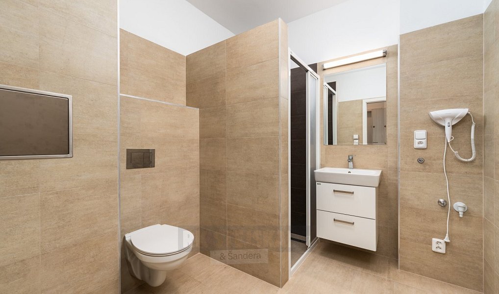 Prodej bytu 1+kk 23 m², České Budějovice – náhled fotky 2