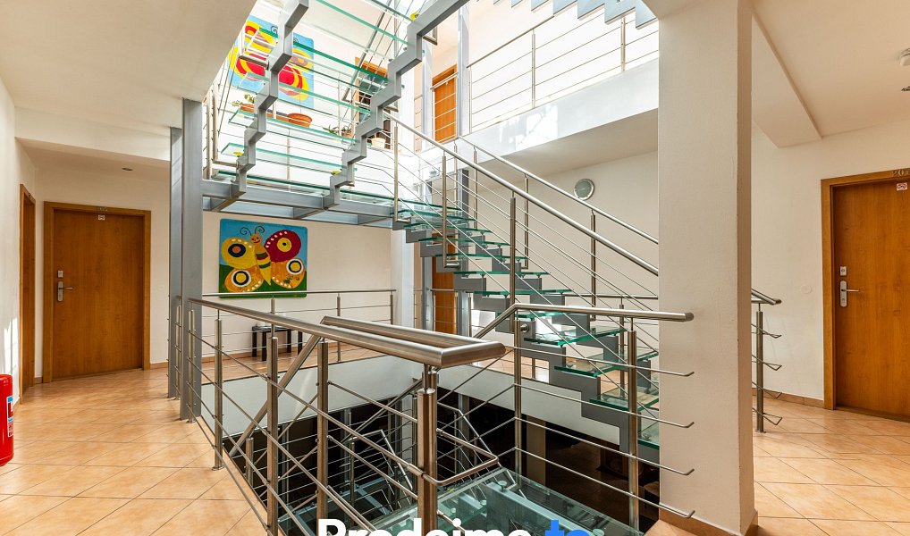 Prodej ubytovacího objektu 1 593 m², Znojmo – náhled fotky 12