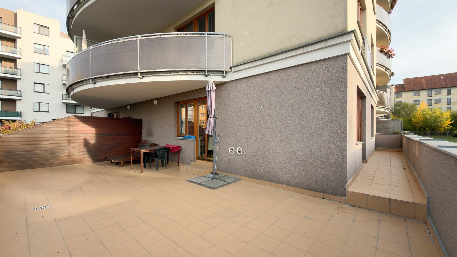 Pronájem bytu 2+kk 61 m² – fotografie 4
