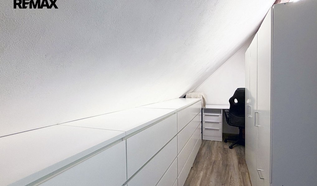 Prodej domu 197 m² s pozemkem 3 575 m², Nejdek – náhled fotky 17