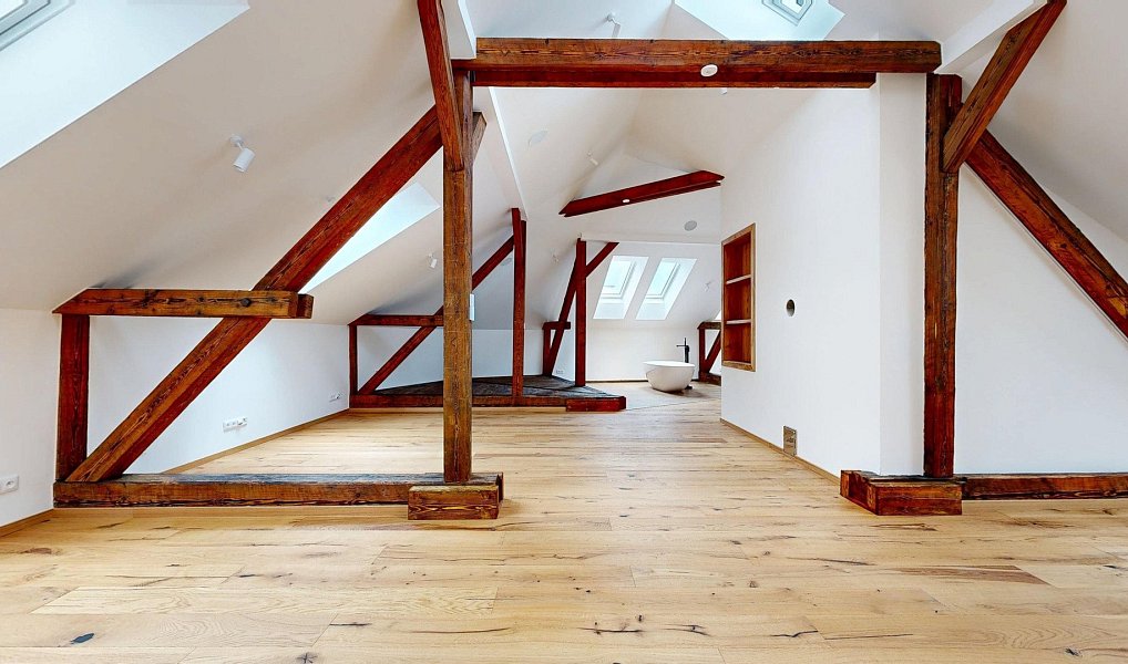 Pronájem bytu atypického 121 m², Jindřichův Hradec – náhled fotky 28