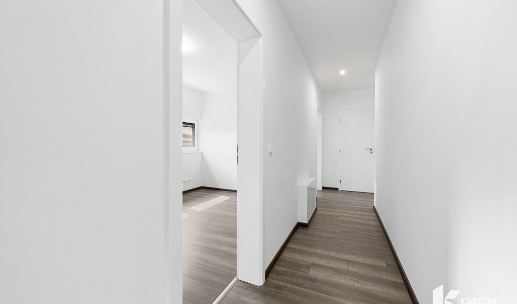 Pronájem domu 171 m² s pozemkem 300 m², Kopřivnice – náhled fotky 16