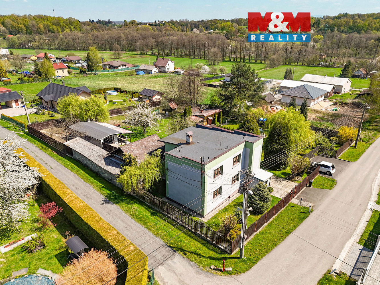 Prodej domu 200 m² s pozemkem 2 515 m²