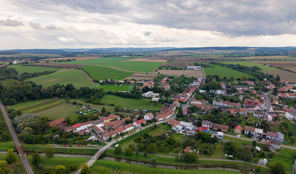 Prodej domu 150 m² s pozemkem 723 m², Bezměrov – náhled fotky 16