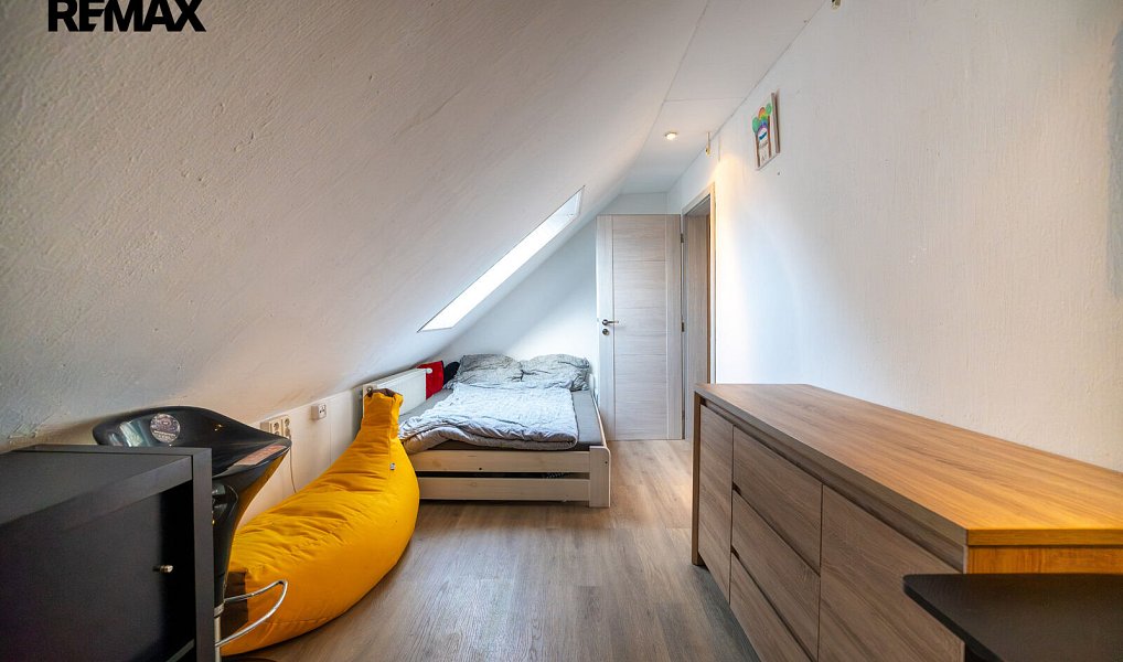 Prodej domu 259 m² s pozemkem 812 m², Jaroměř – náhled fotky 3