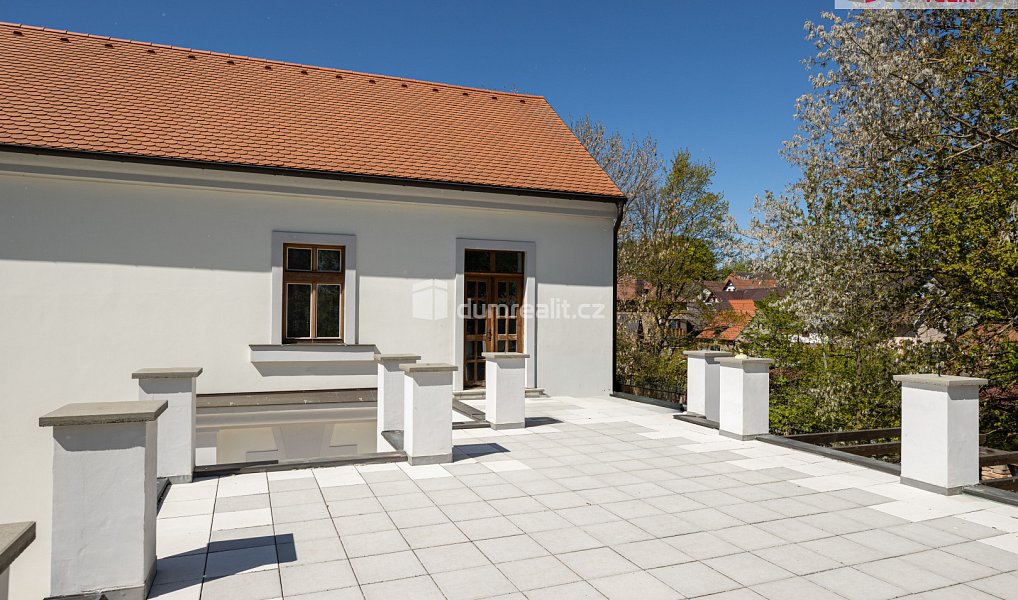 Prodej domu 266 m² s pozemkem 6 387 m², Pyšely – náhled fotky 9