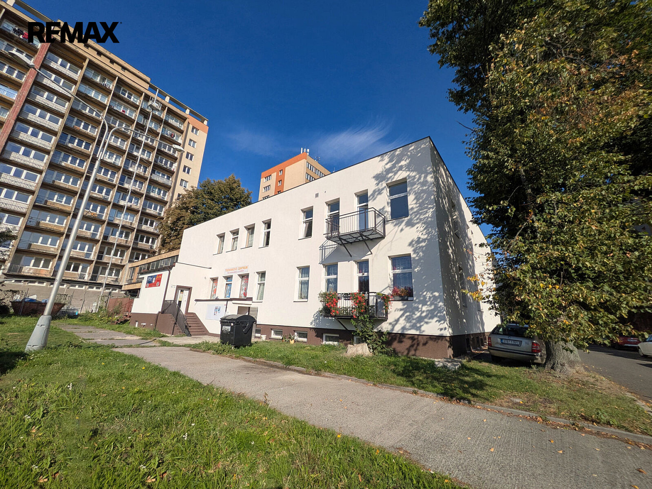 Pronájem komerčního objektu (jiného typu) 126 m²
