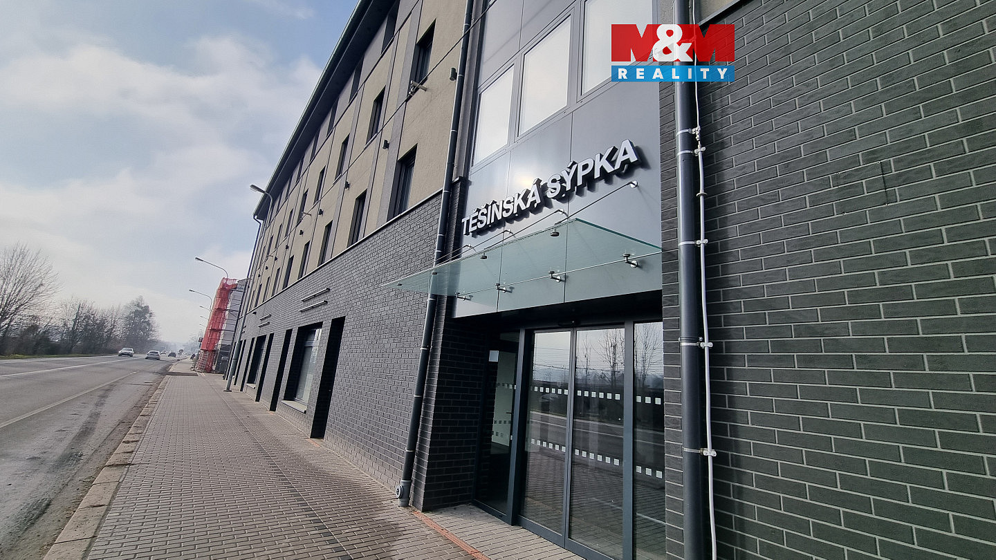 Pronájem obchodních prostor 83 m²