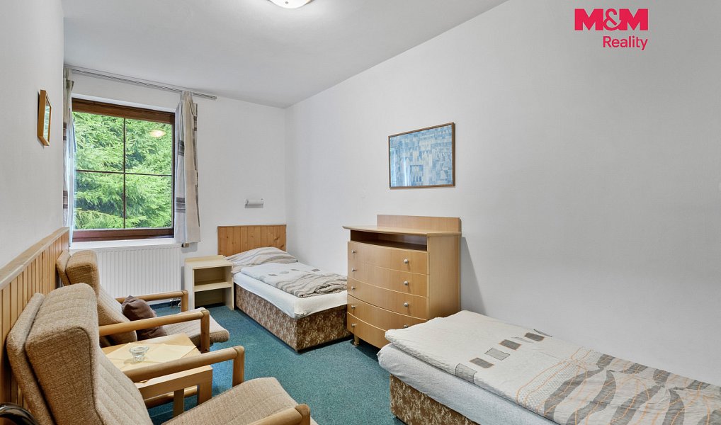 Prodej ubytovacího objektu 341 m², Harrachov – náhled fotky 10