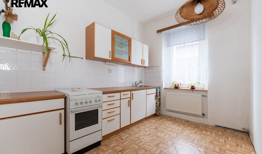 Prodej domu 207 m² s pozemkem 354 m², Spořice – náhled fotky 5