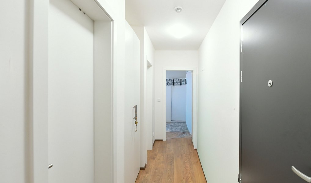 Prodej bytu 2+kk 58 m², Praha – náhled fotky 9