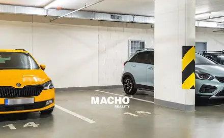 Pronájem garážového stání 14,6 m2 a skladu 3,58 m2 Praha 4, Krnkova, Krnkova, Praha 4 - Michle