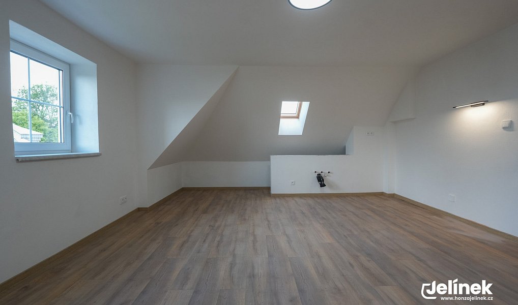 Prodej bytu 4+1 117 m², Polička – náhled fotky 7