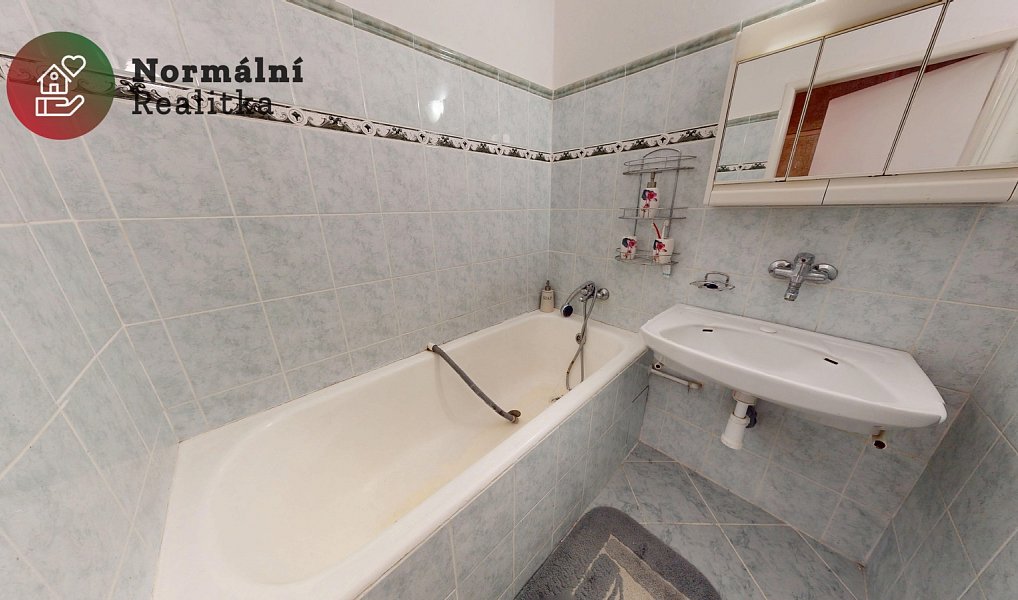 Prodej bytu 3+1 71 m², Teplice – náhled fotky 31