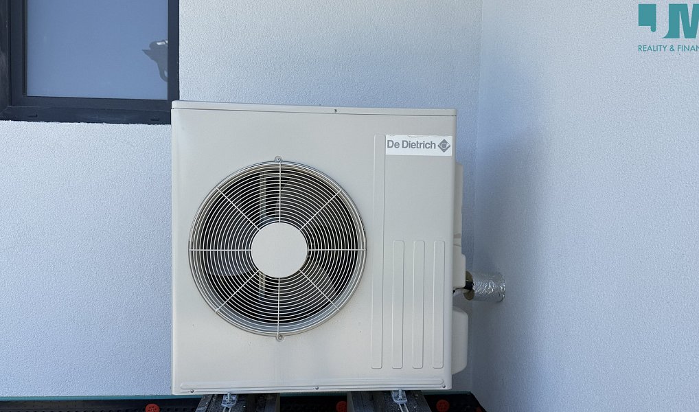 Prodej domu 228 m² s pozemkem 899 m², Hrotovice – náhled fotky 35