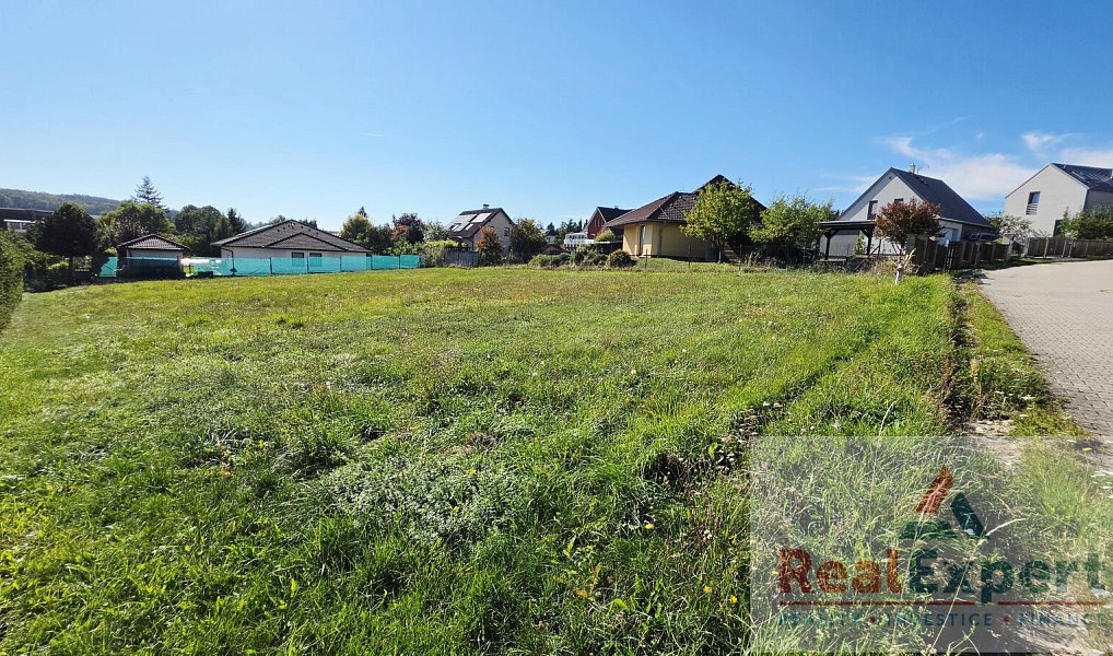 Prodej pozemku, 1307 m², Praha-západ, Zahořany