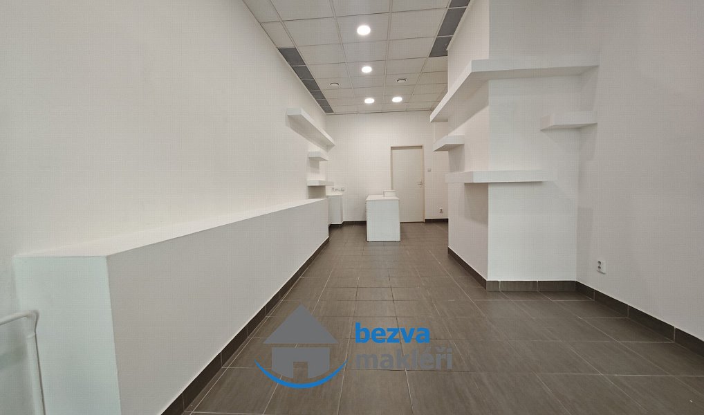 Pronájem obchodních prostor 63 m², Pardubice – fotka 1 z 7