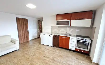 Pronájem bytu 2+kk 45 m², Do Zahrad, Zlín - Kostelec