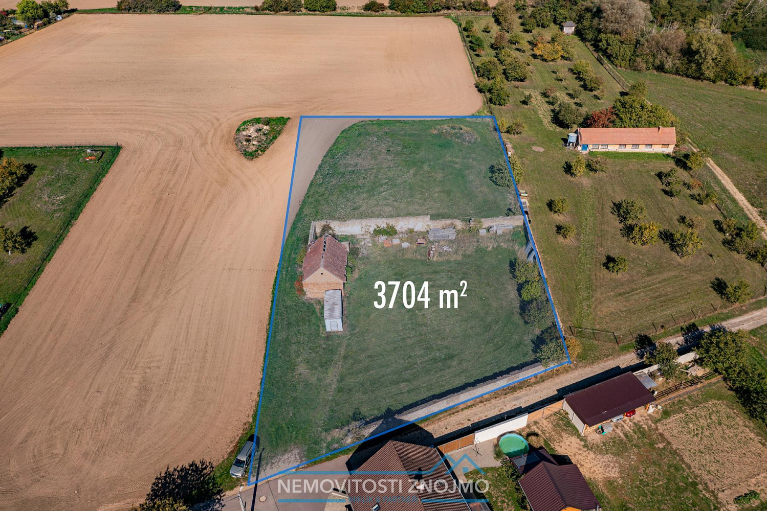 Prodej stavebního pozemku 3 704 m²