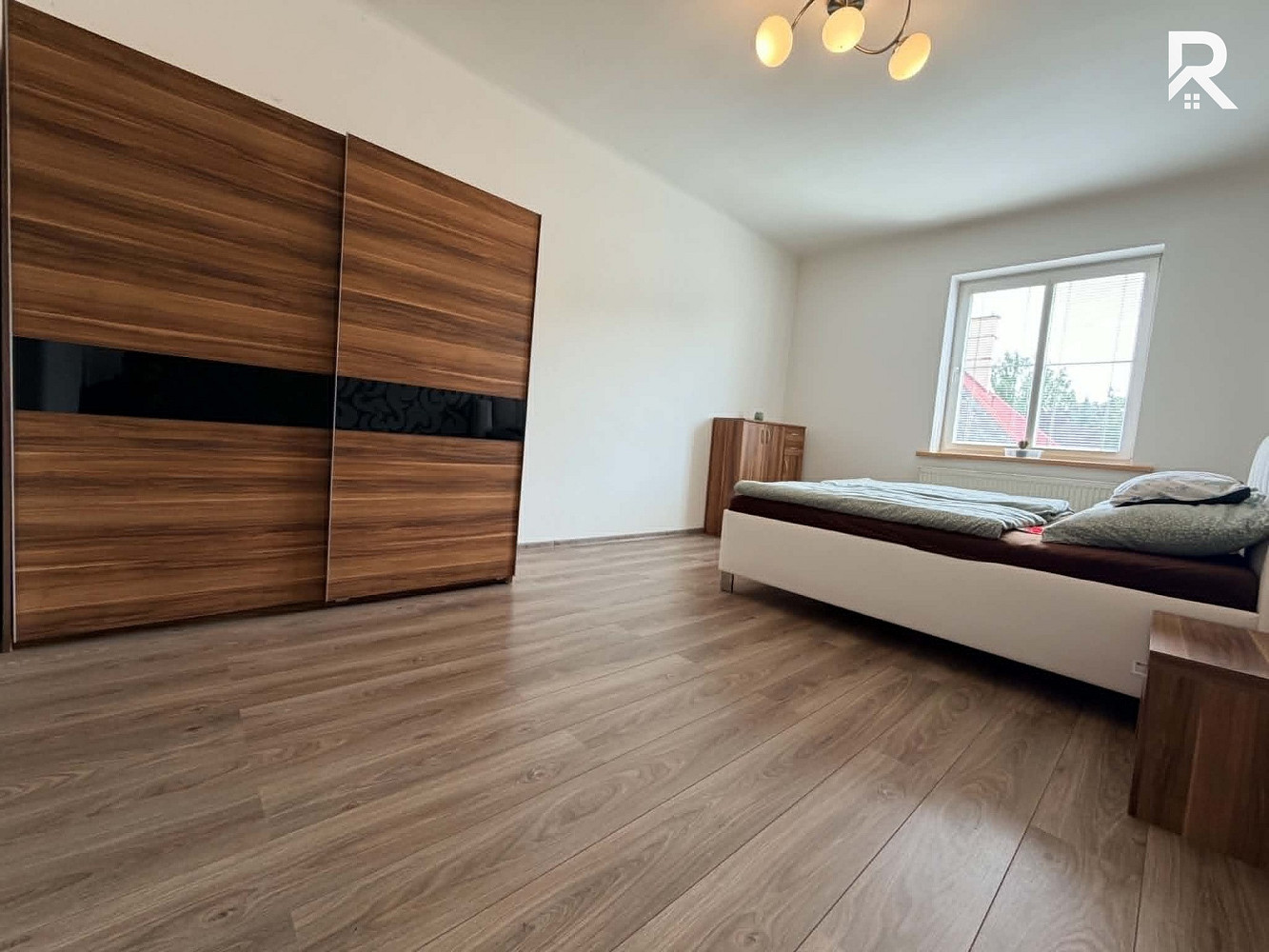 Pronájem bytu 2+1 75 m² — photo 2