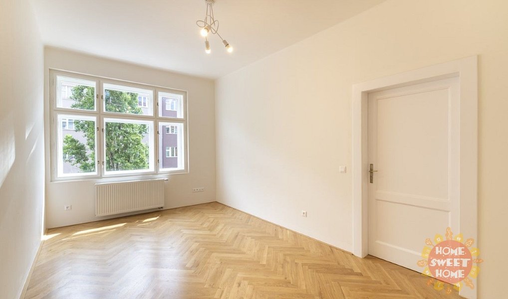 Pronájem bytu 2+kk 58 m², Praha – náhled fotky 2